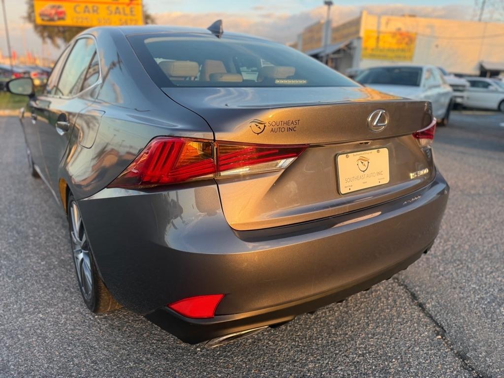 Lexus IS IS 300 RWD 2018