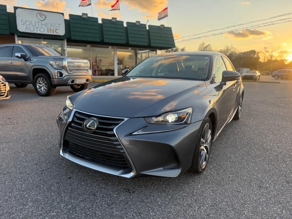 Lexus IS IS 300 RWD 2018