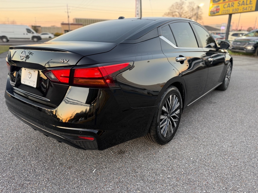 Nissan Altima 2.5 SV Sedan 2024
