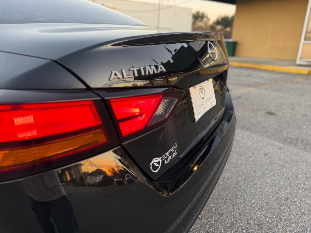 Nissan Altima 2.5 SV Sedan 2024