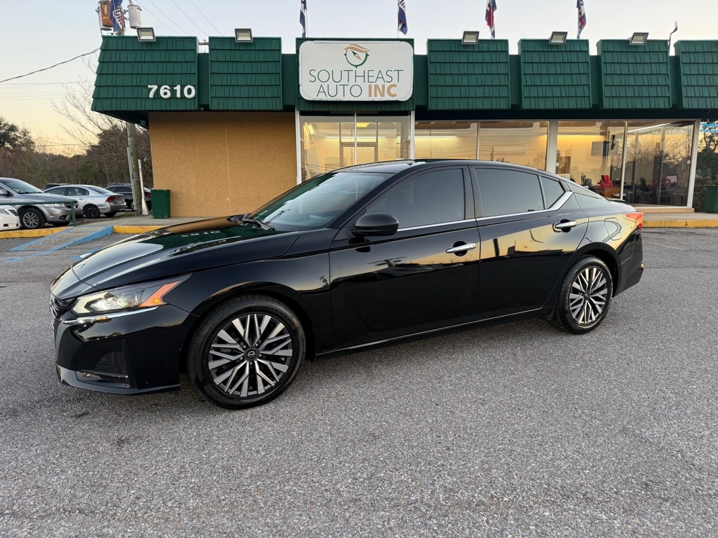 Nissan Altima 2.5 SV Sedan 2024