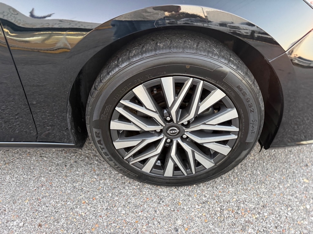 Nissan Altima 2.5 SV Sedan 2024