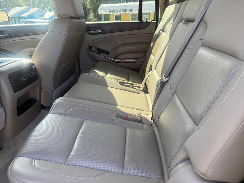 GMC Yukon XL SLT 2WD 2017