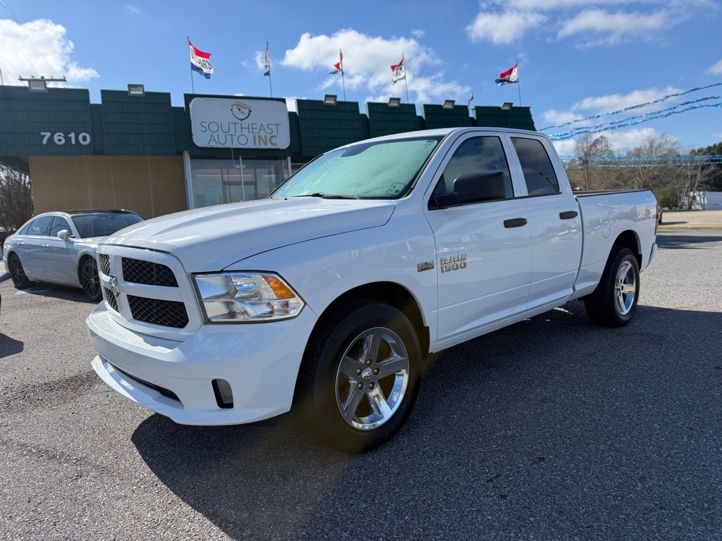 2018 RAM 1500 Express 4x2 Quad Cab 6'4" Box