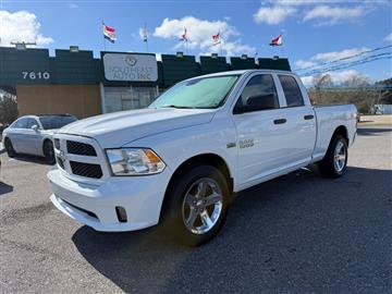 2018 RAM 1500 Express 4x2 Quad Cab 6'4" Box
