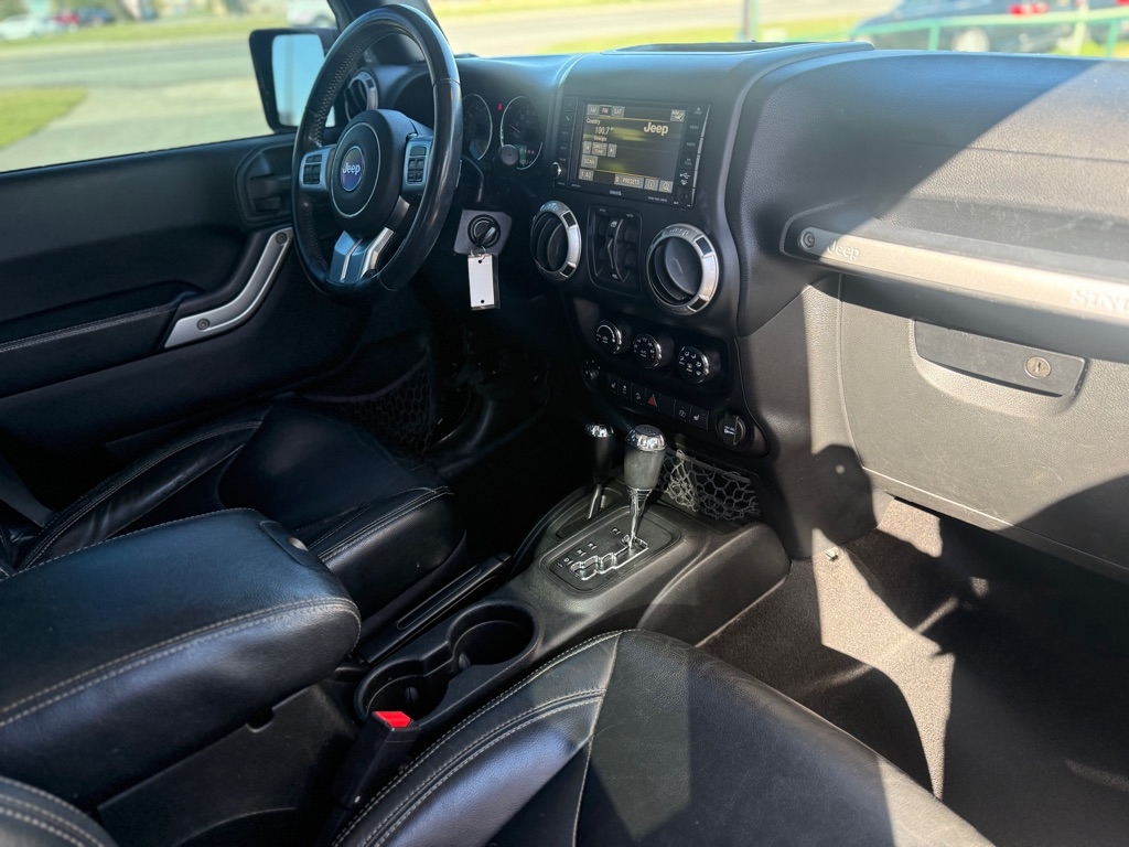 Jeep Wrangler Unlimited 4WD 4dr Rubicon Hard Rock 2016