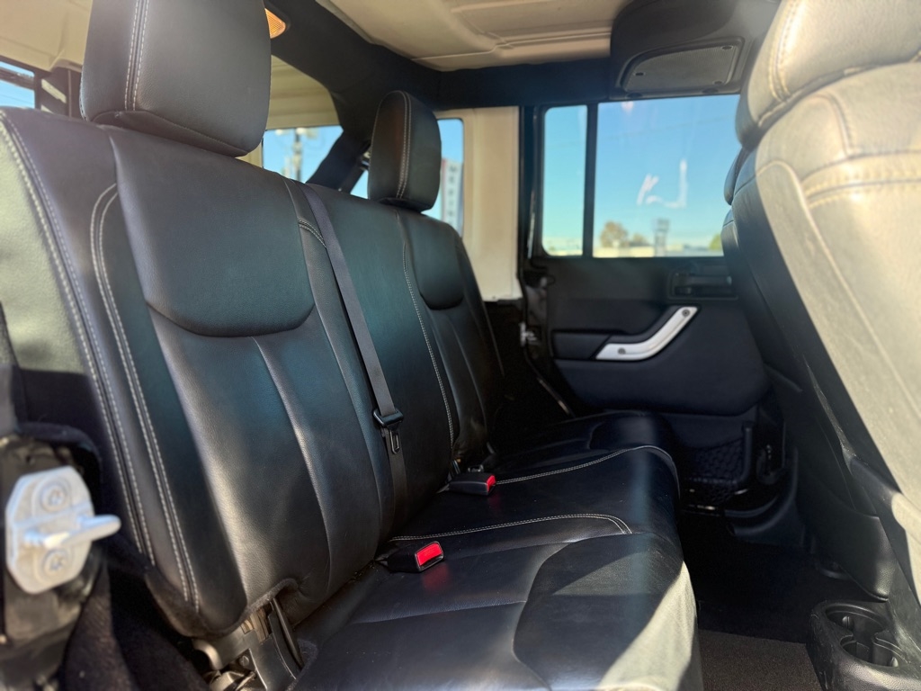 Jeep Wrangler Unlimited 4WD 4dr Rubicon Hard Rock 2016