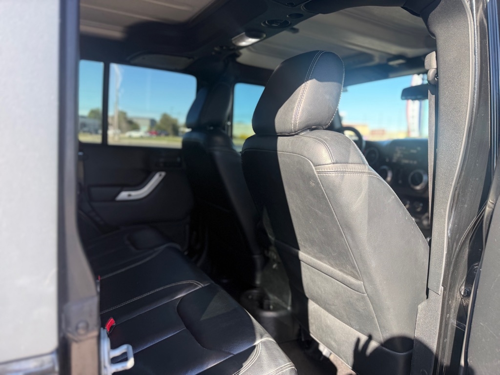 Jeep Wrangler Unlimited 4WD 4dr Rubicon Hard Rock 2016