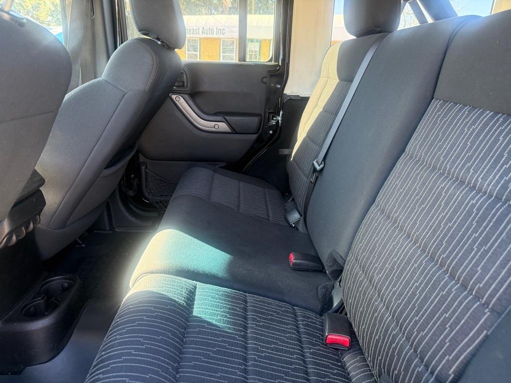 Jeep Wrangler Unlimited Sport 4WD 2012