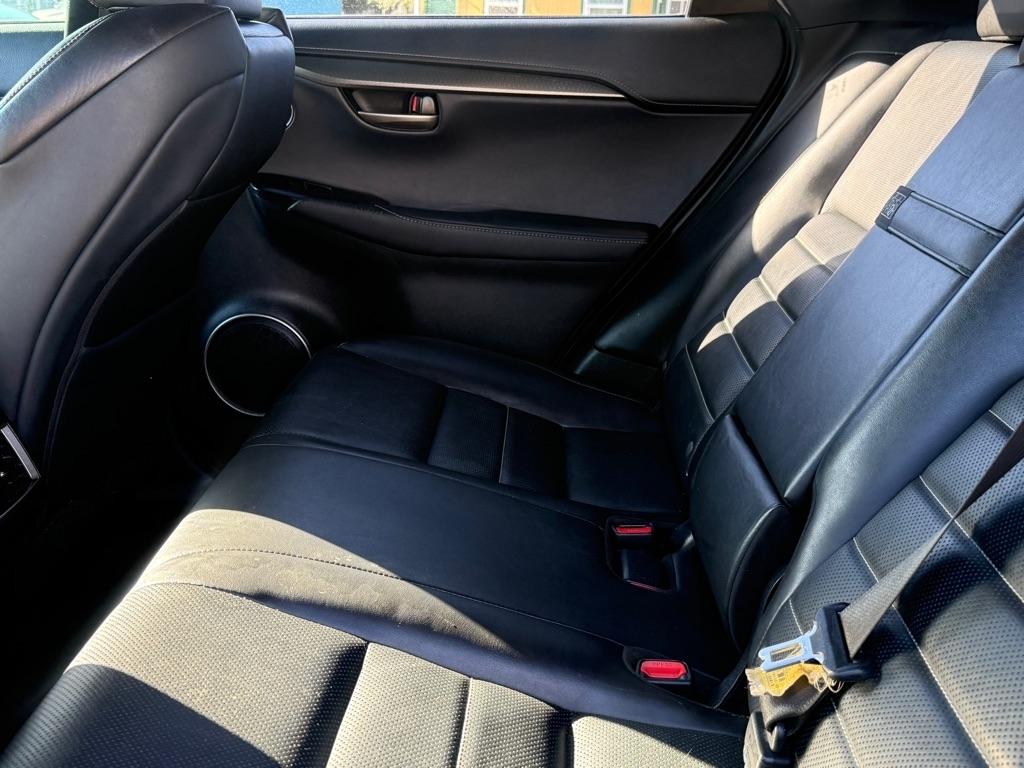 Lexus NX 200t FWD 2017