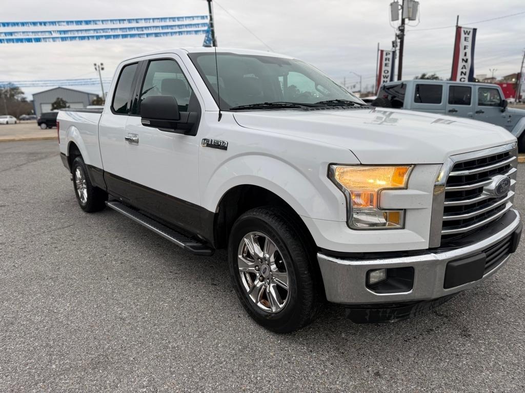 Ford F-150 2WD SuperCab 145" XLT 2015