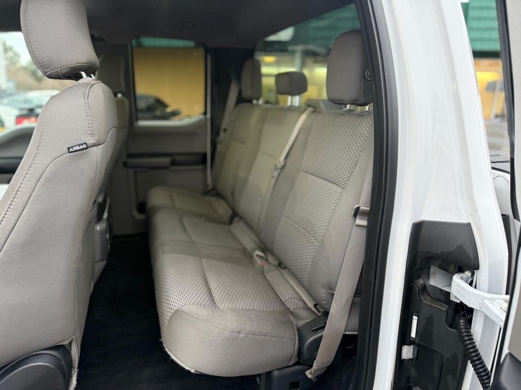 Ford F-150 2WD SuperCab 145" XLT 2015