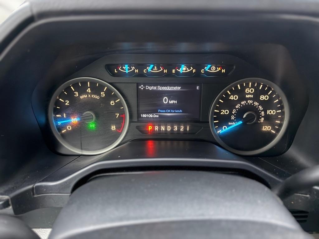 Ford F-150 2WD SuperCab 145" XLT 2015