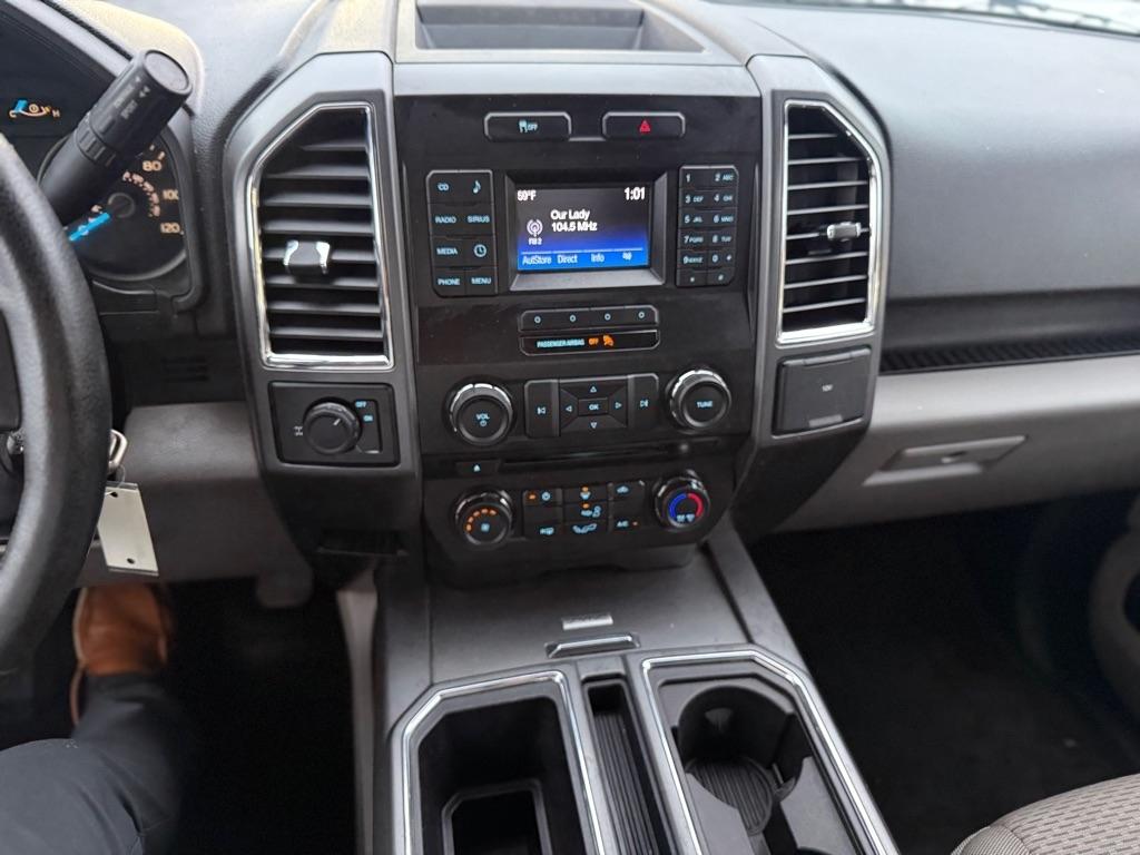 Ford F-150 2WD SuperCab 145" XLT 2015