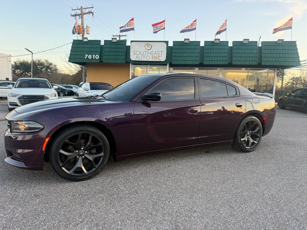 Dodge Charger SXT RWD 2020