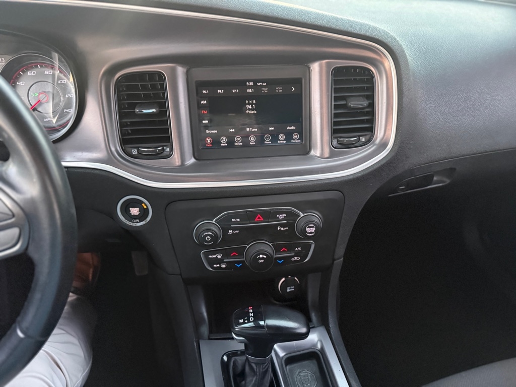 Dodge Charger SXT RWD 2020