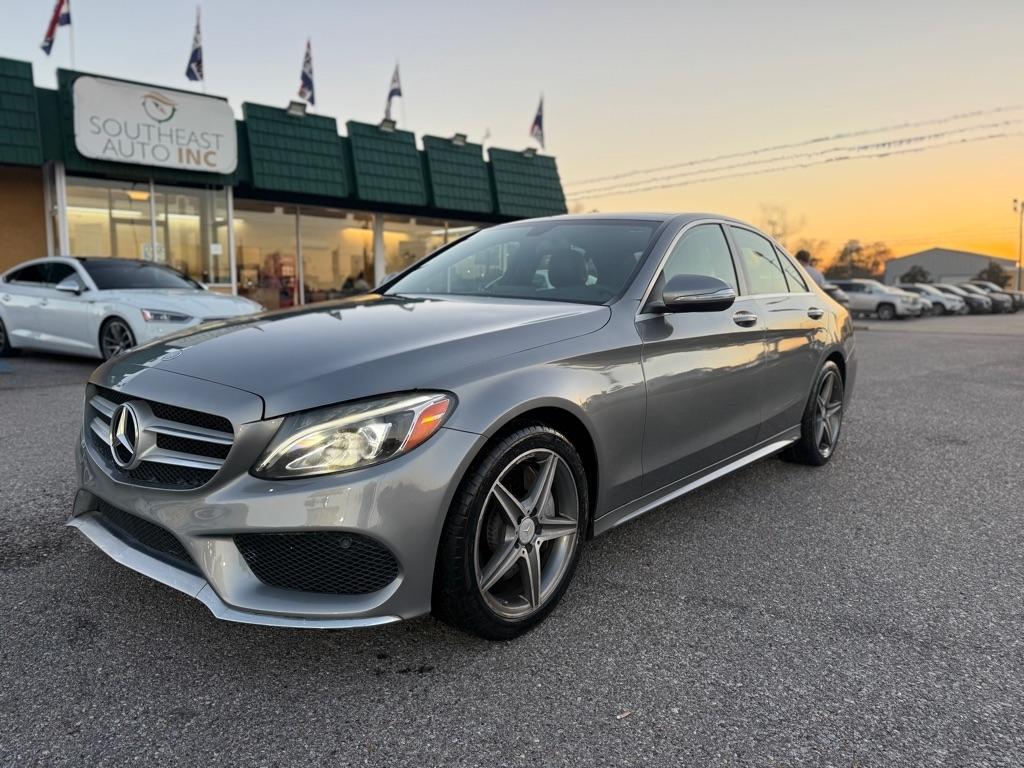 2015 Mercedes-Benz C-Class 4dr Sdn C 300 Luxury 4MATIC