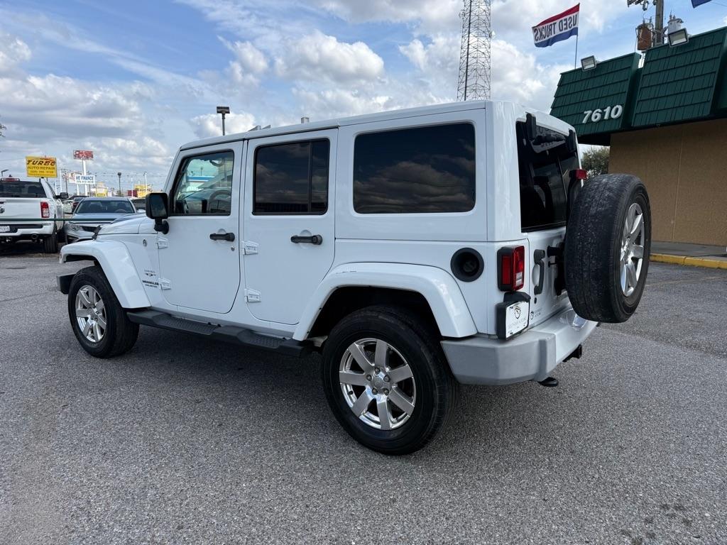Jeep Wrangler Unlimited 4WD 4dr Sahara 2016