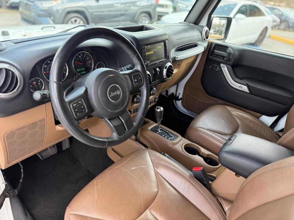 Jeep Wrangler Unlimited 4WD 4dr Sahara 2016