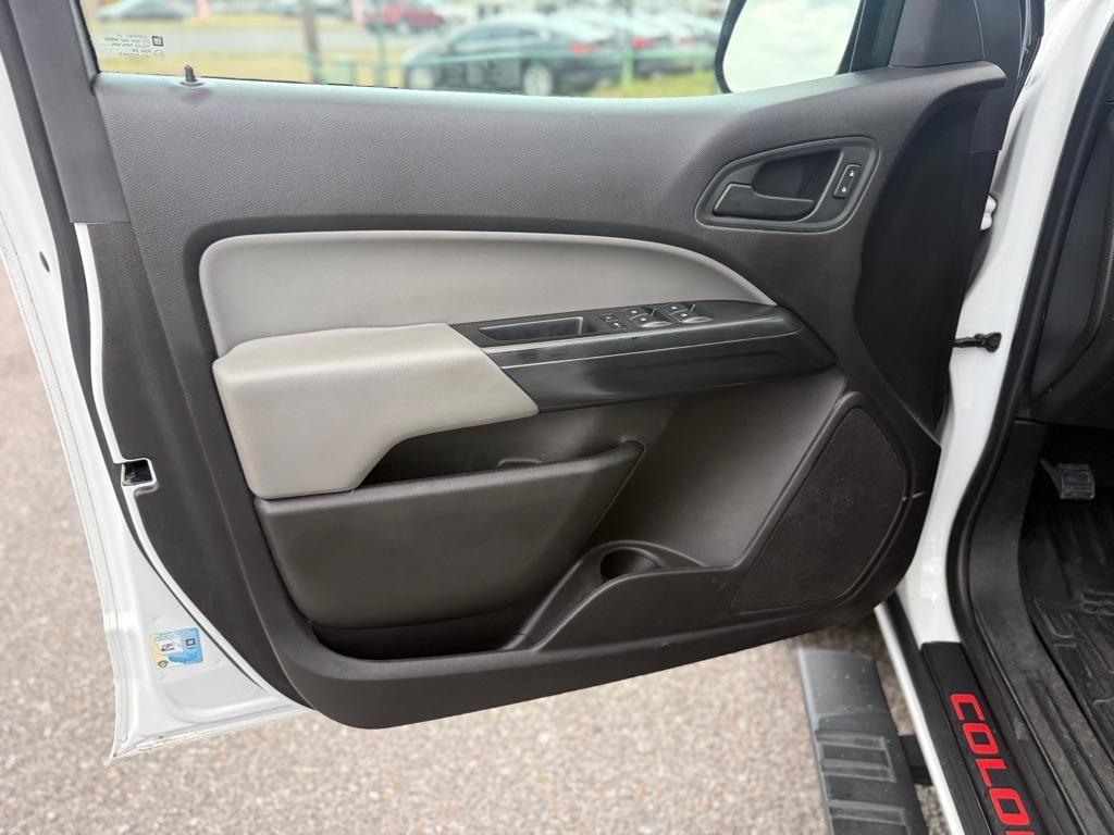 Chevrolet Colorado 2WD Crew Cab 128.3" WT 2017