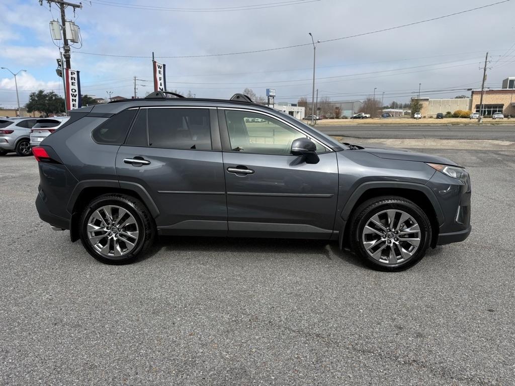 Toyota RAV4 Limited FWD (Natl) 2019