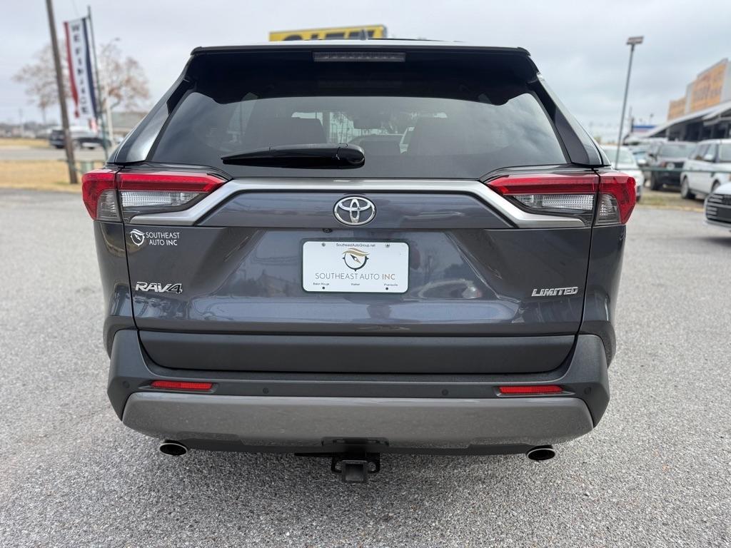 Toyota RAV4 Limited FWD (Natl) 2019