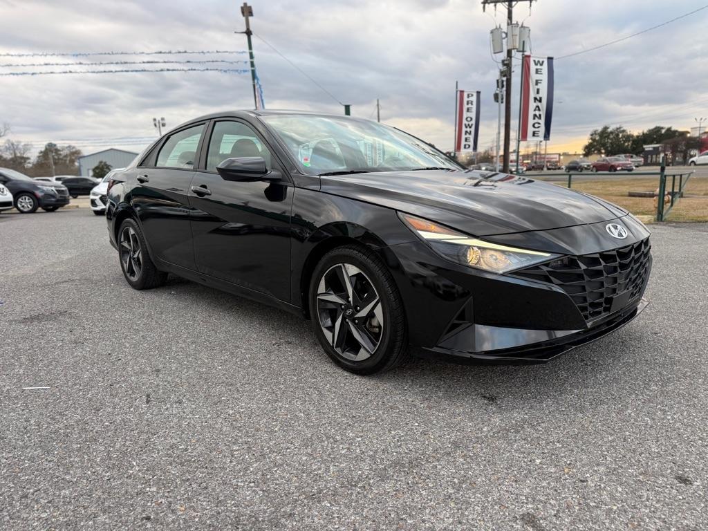 Hyundai Elantra SEL IVT 2023