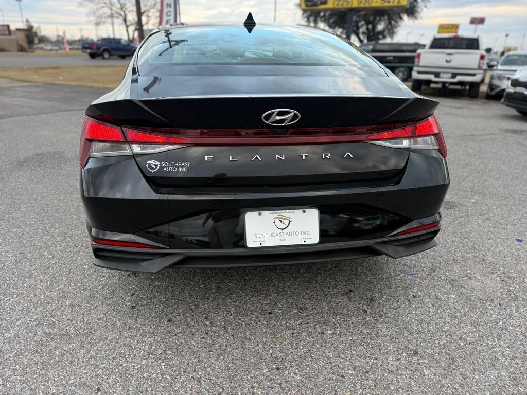 Hyundai Elantra SEL IVT 2023