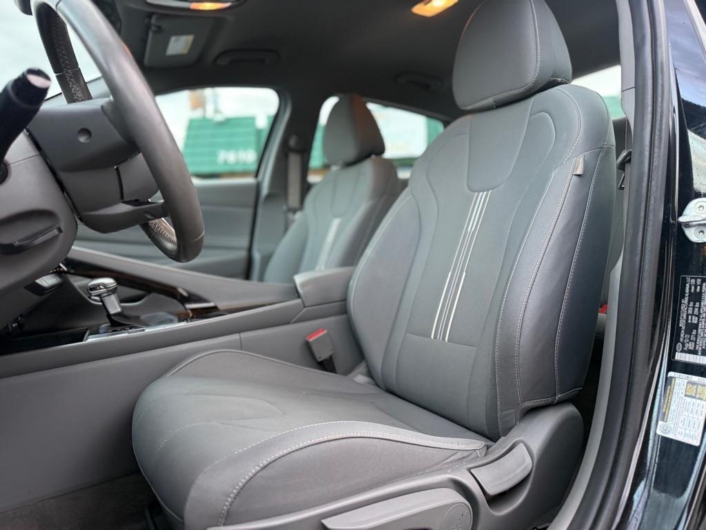 Hyundai Elantra SEL IVT 2023