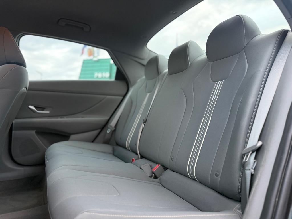 Hyundai Elantra SEL IVT 2023