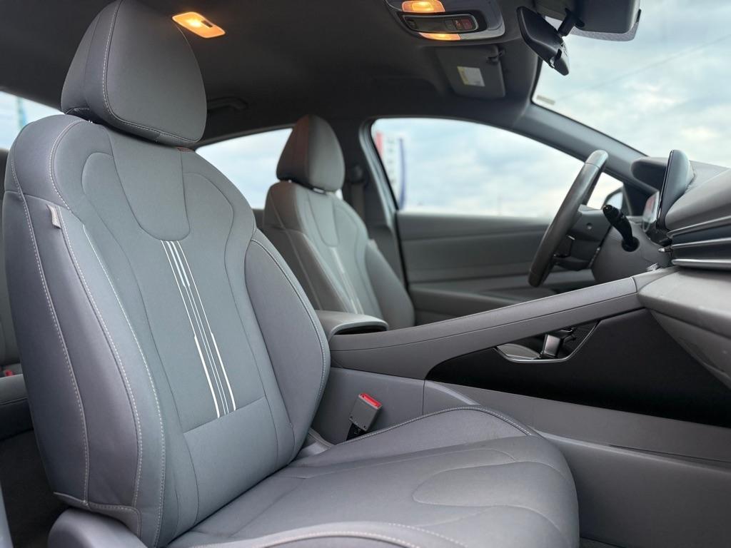 Hyundai Elantra SEL IVT 2023