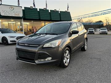2015 Ford Escape FWD 4dr SE