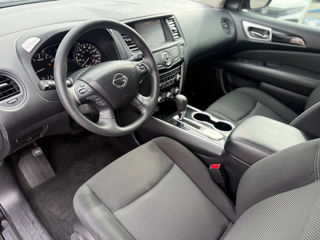 Nissan Pathfinder FWD S 2019