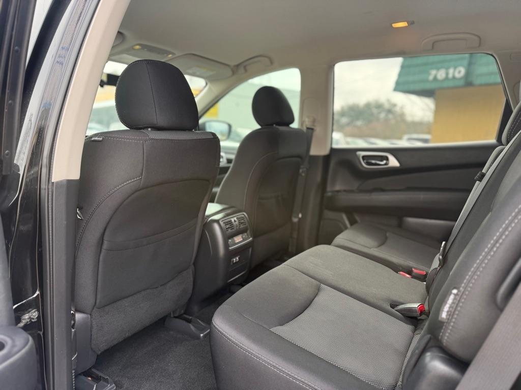 Nissan Pathfinder FWD S 2019