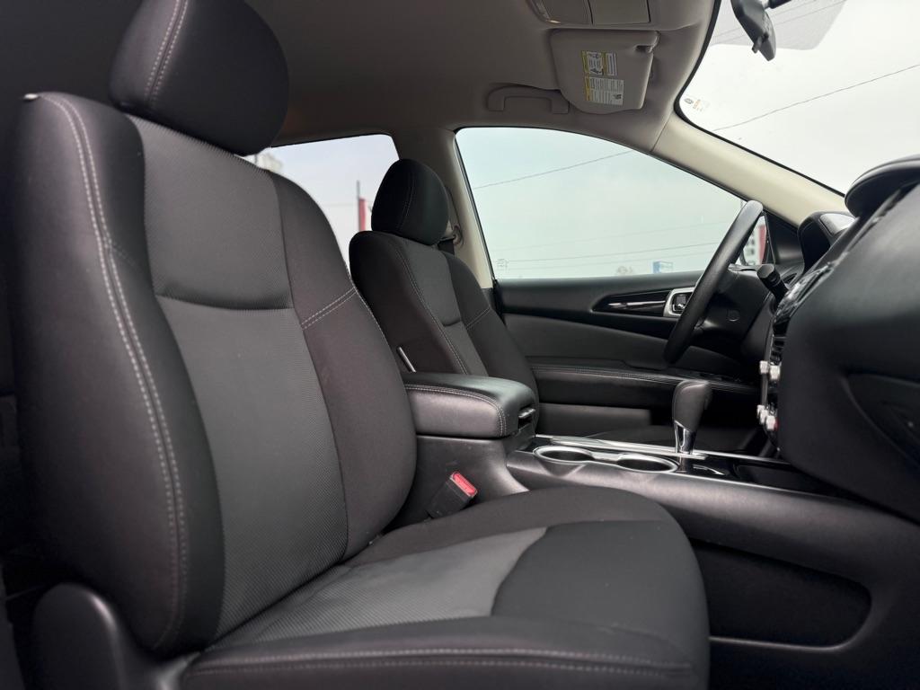 Nissan Pathfinder FWD S 2019