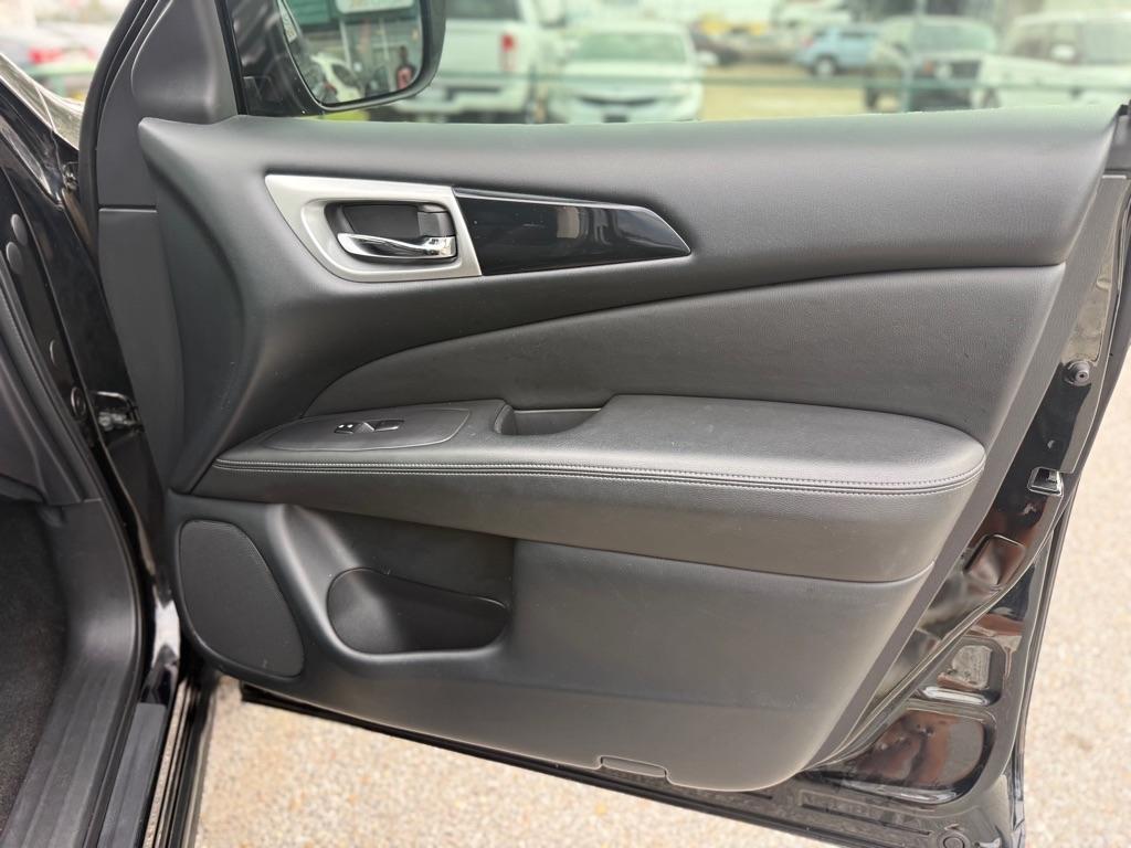 Nissan Pathfinder FWD S 2019