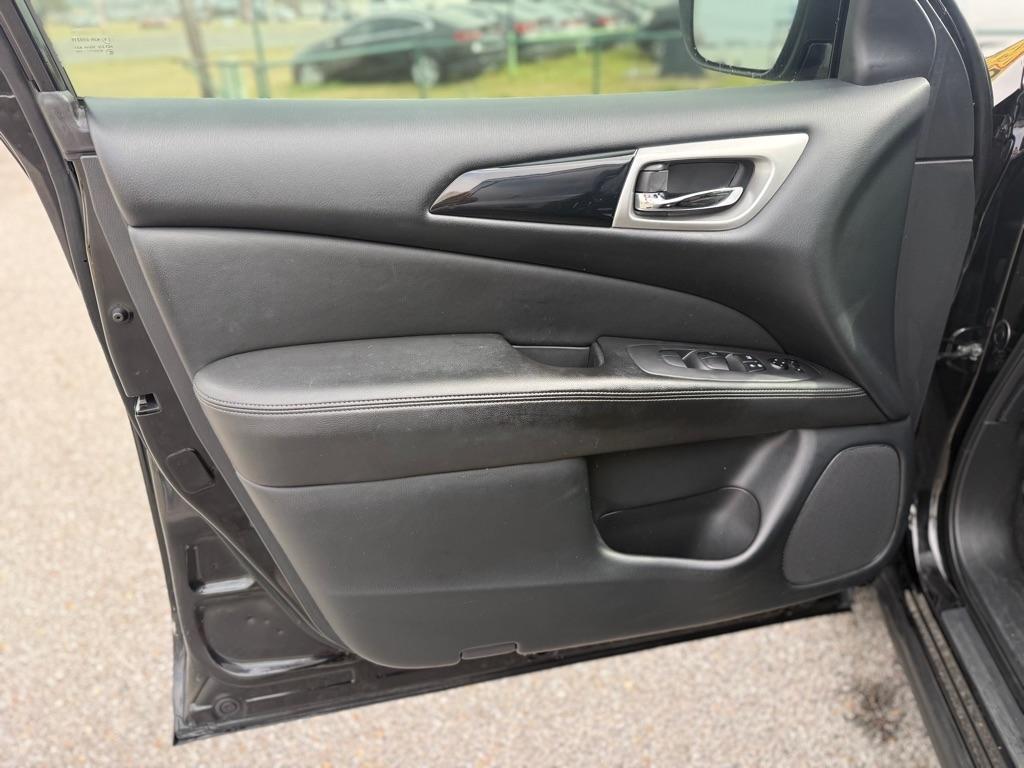 Nissan Pathfinder FWD S 2019