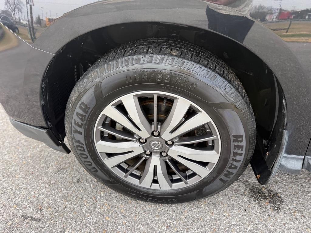 Nissan Pathfinder FWD S 2019