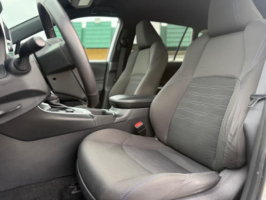 Toyota RAV4 Hybrid SE AWD (Natl) 2023