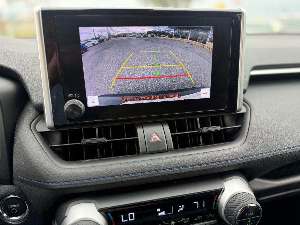 Toyota RAV4 Hybrid SE AWD (Natl) 2023