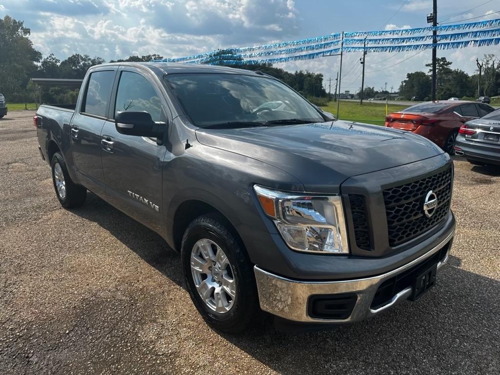 Nissan Titan 4x2 Crew Cab SV 2019