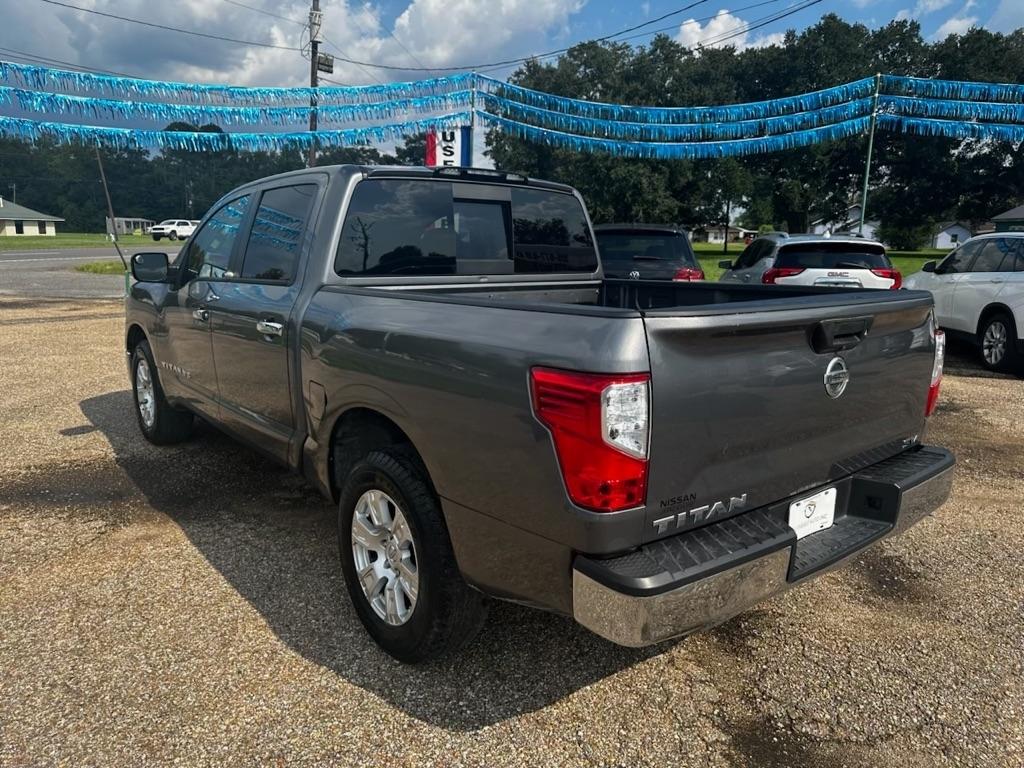 Nissan Titan 4x2 Crew Cab SV 2019