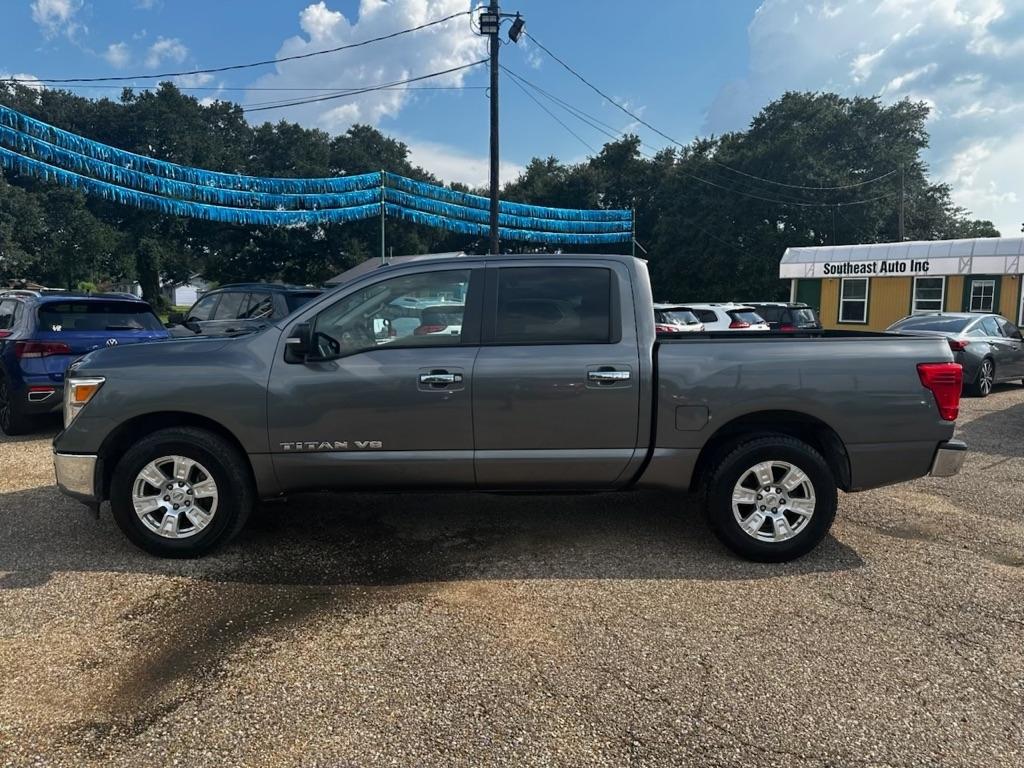 Nissan Titan 4x2 Crew Cab SV 2019