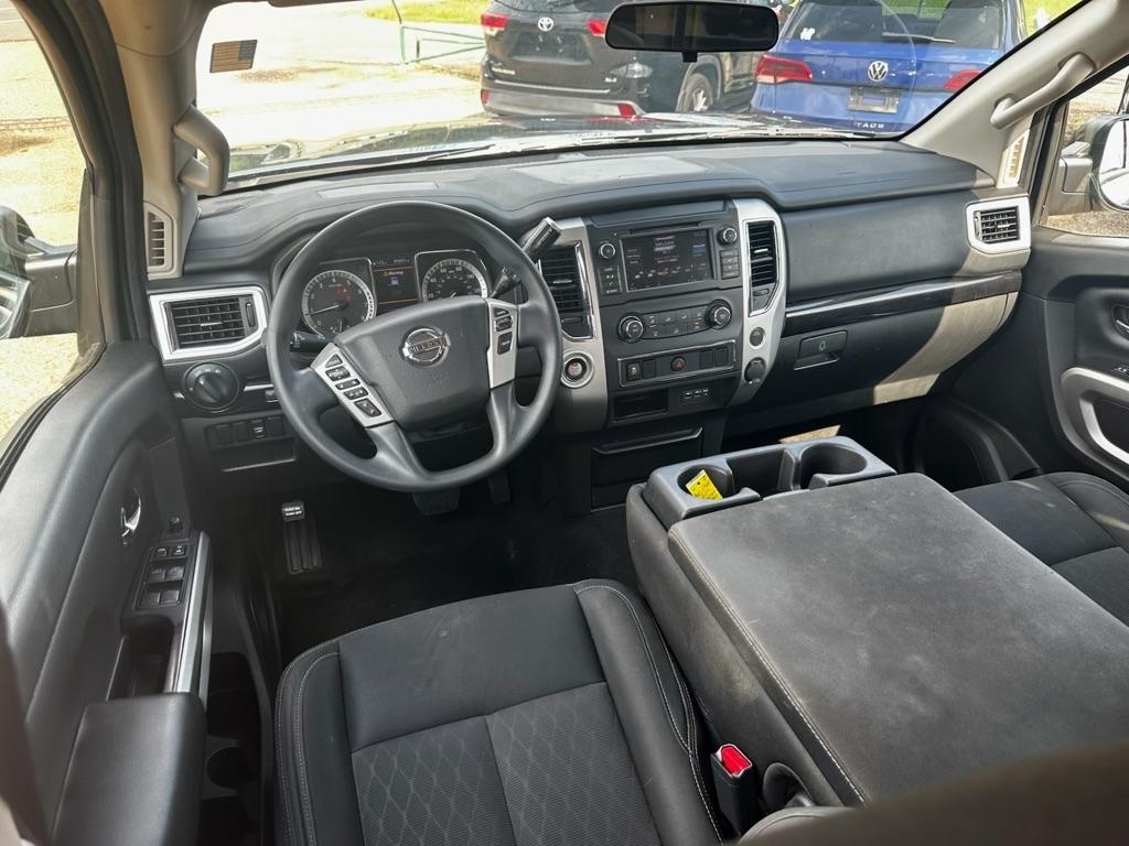 Nissan Titan 4x2 Crew Cab SV 2019