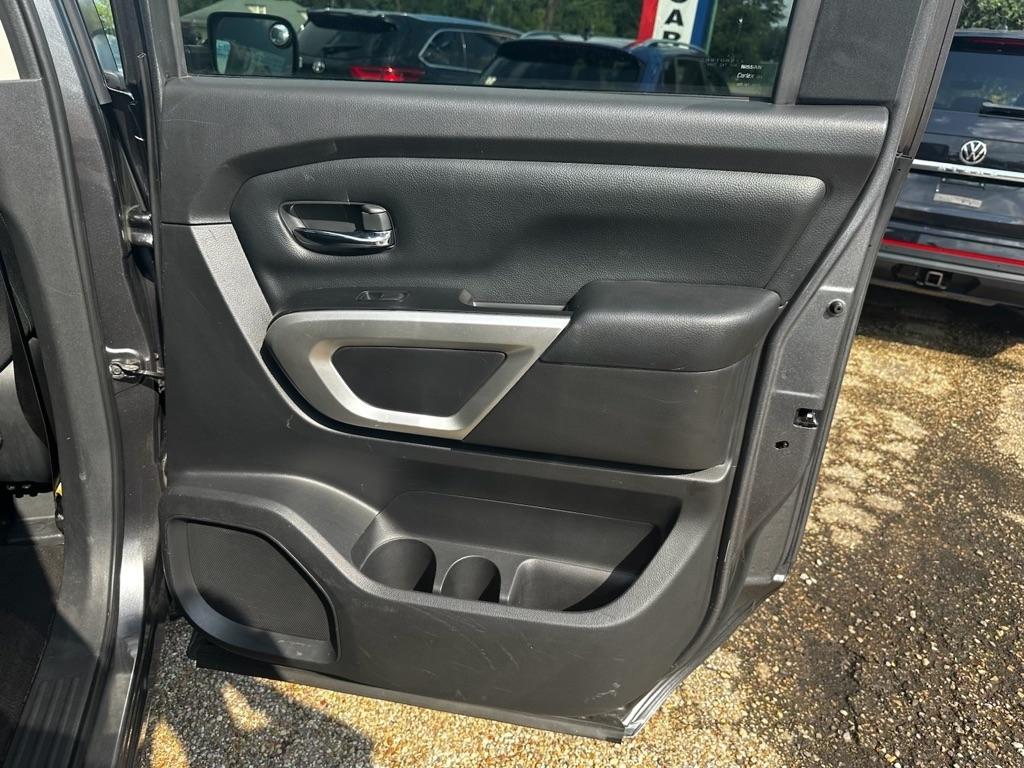 Nissan Titan 4x2 Crew Cab SV 2019