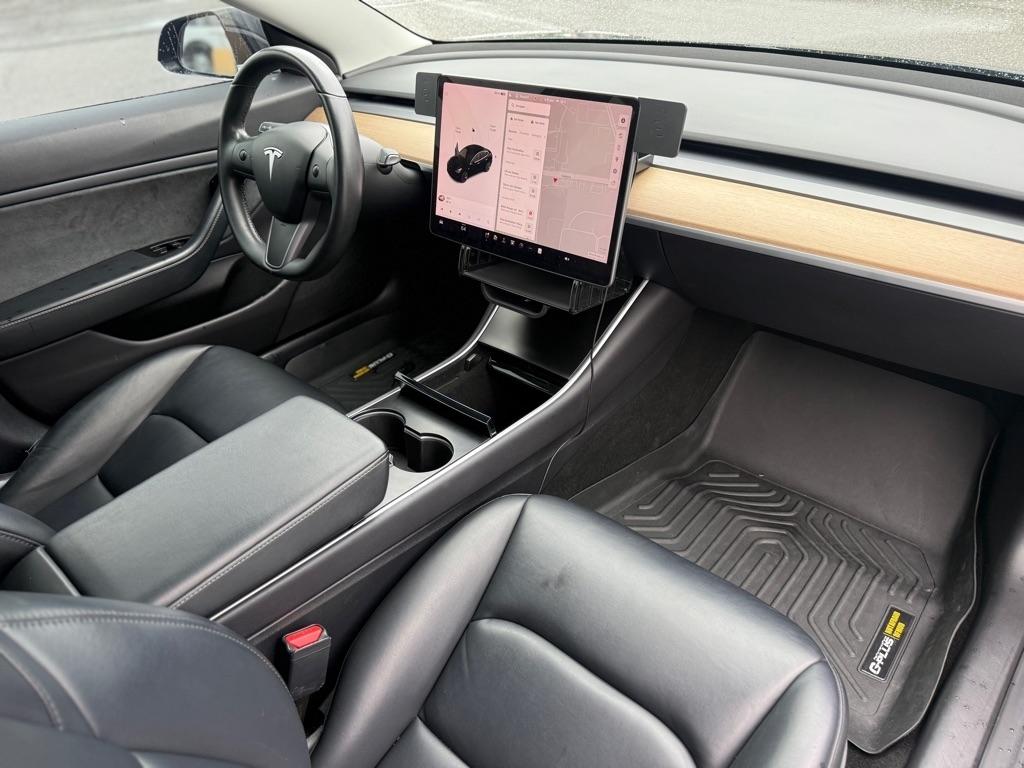 Tesla Model 3 Mid Range RWD *Ltd Avail* 2019