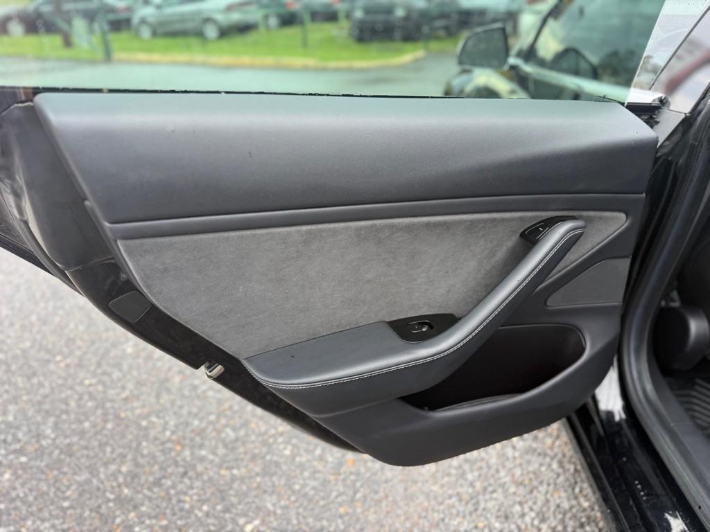 Tesla Model 3 Mid Range RWD *Ltd Avail* 2019