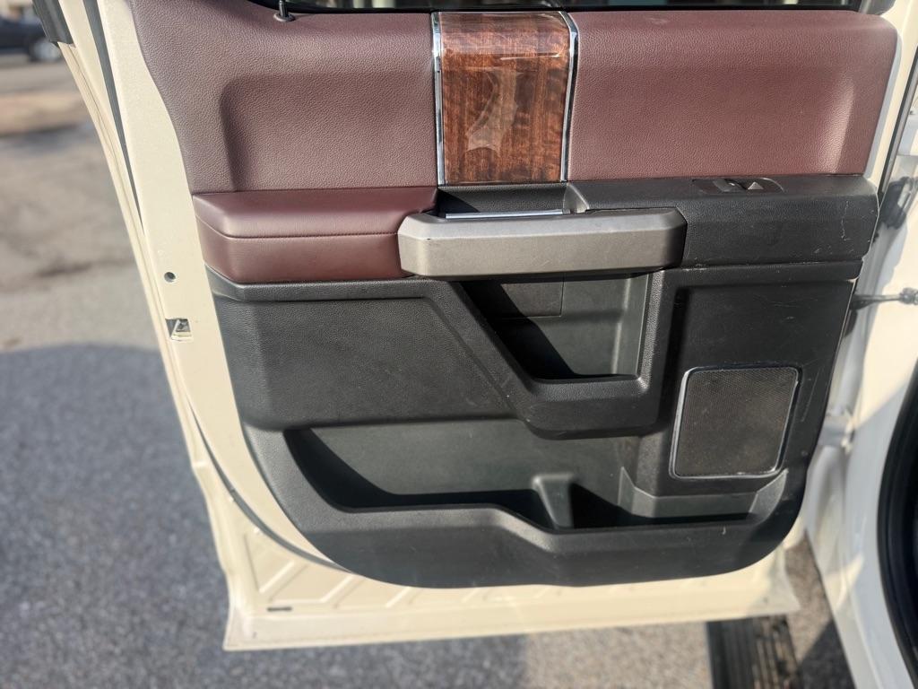 Ford F-150 4WD SuperCrew 145" King Ranch 2015