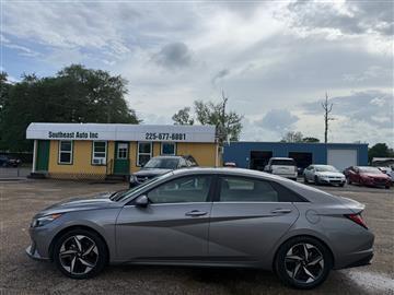 2022 Hyundai Elantra 