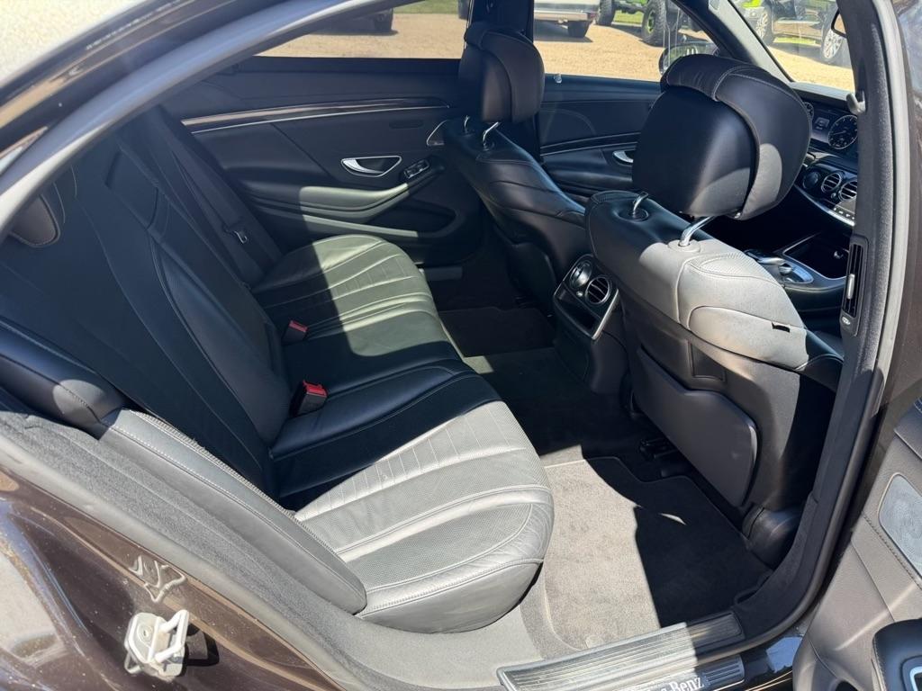 Mercedes-Benz S-Class S550 2016